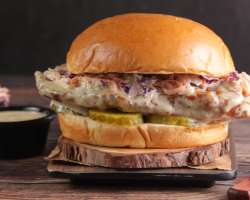 Hakuna Chicken Mapel Burger